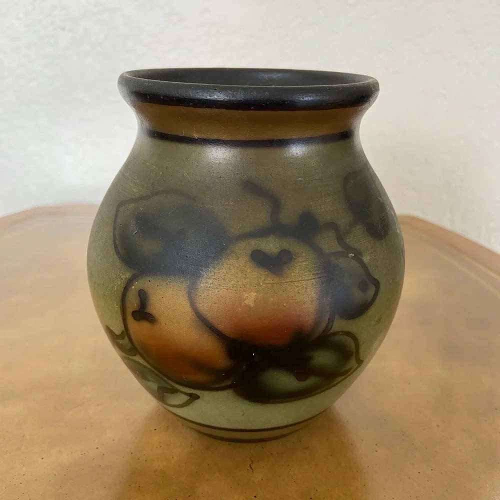 🖤 Beautiful Fruit Pattern Handmade Pottery Vase Jar Denmark ? signed